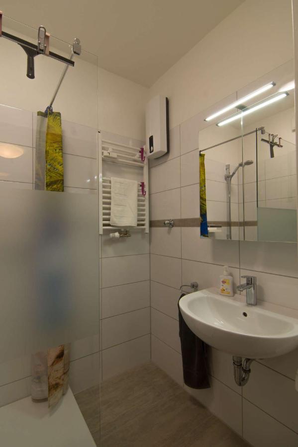 Ferienwohnung 'Zimmer Frei' Gelsenkirchen Extérieur photo